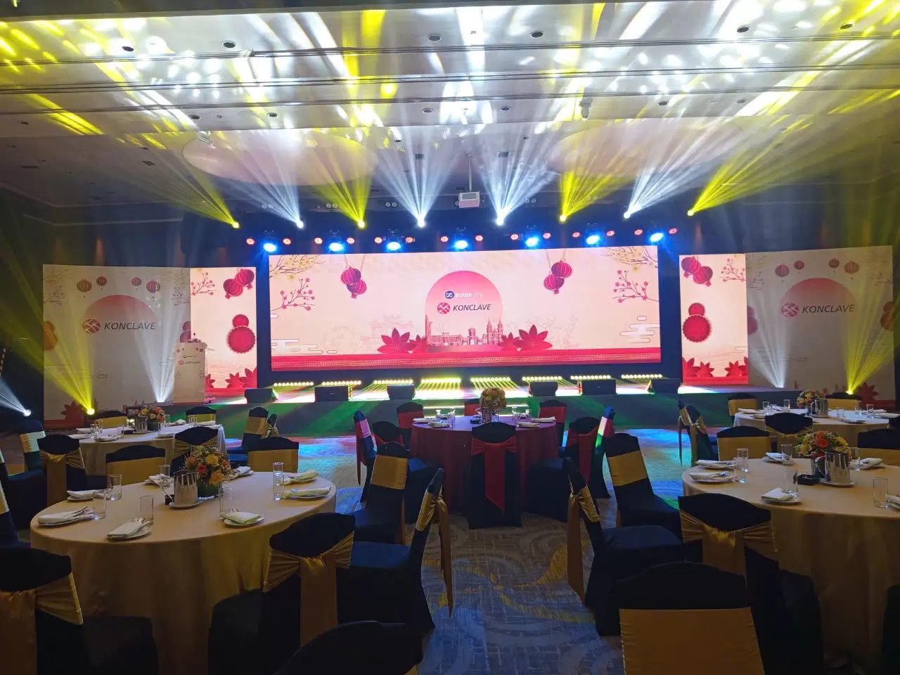 Thiết kế sân khấu sự kiện